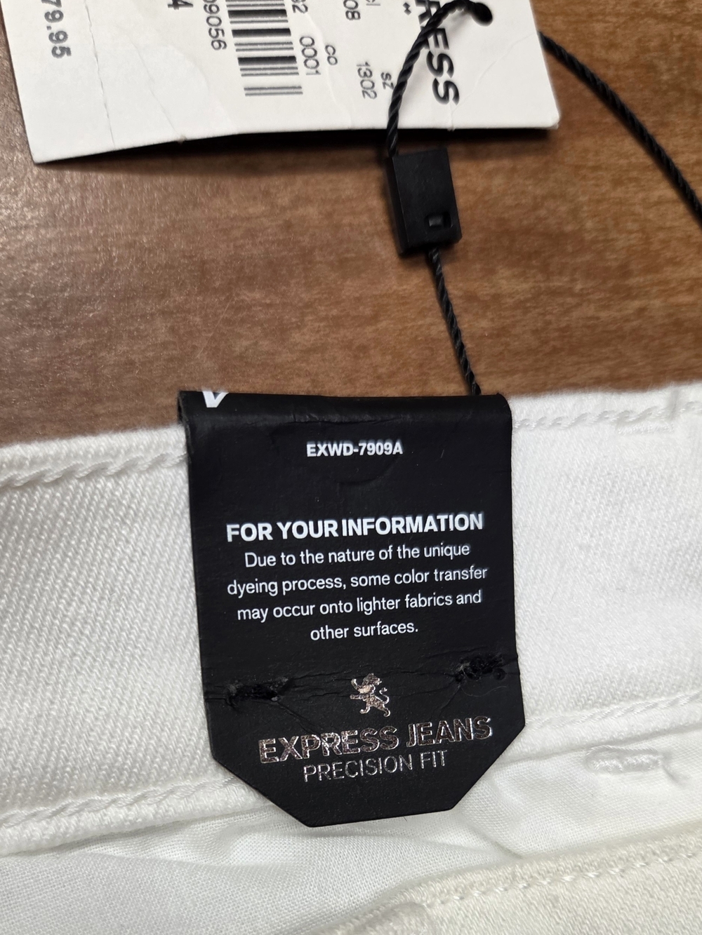 NWT Express White Cropped Moto Jeans White & Black Size 4 - Picture 9 of 9